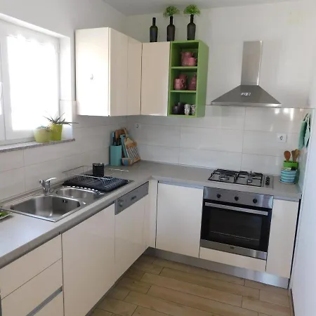 Grubelic - Garden & Grill Apartment Tribalj