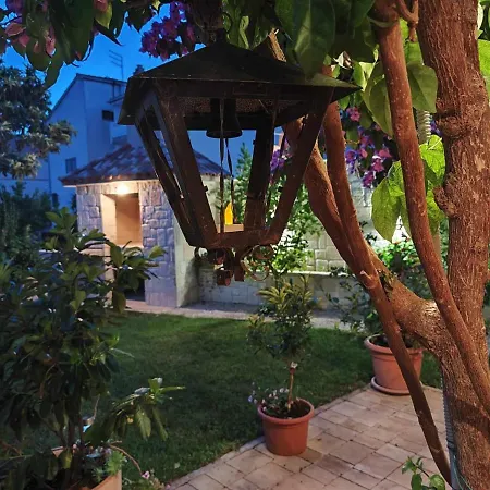 Grubelic - Garden & Grill Tribalj